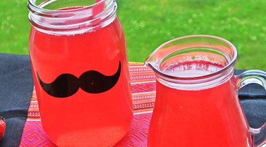 Rhubarb and wild raspberry compote
