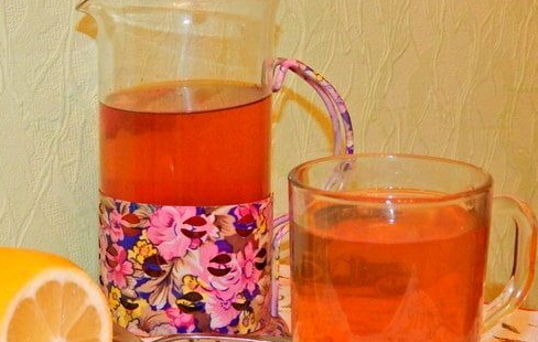 Green tea with strawberry and banana