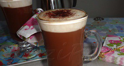 Mocha coffee with dark chocolate (Café Mocha)