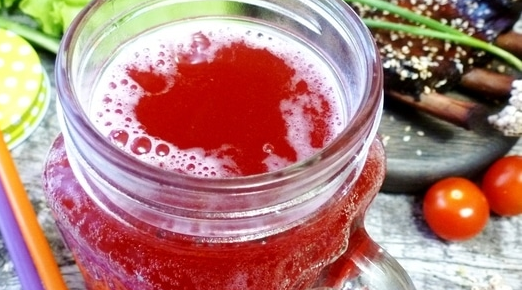 Kvass from hibiscus