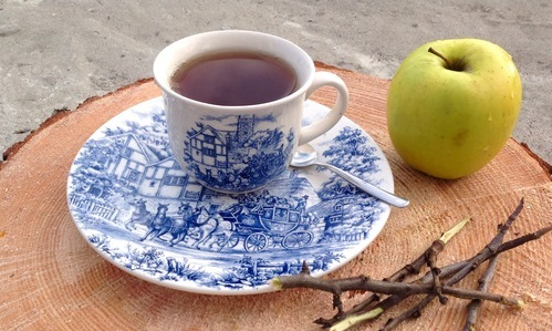 Apple tea