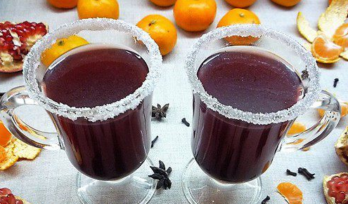 Pomegranate mulled wine