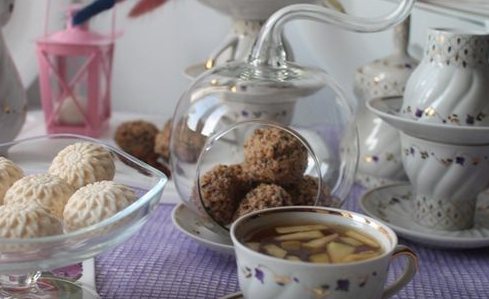 Apple tea with star anise