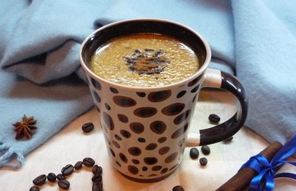 Coffee with white chocolate and cinnamon