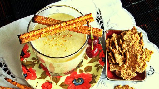 Cottage cheese cocktail for breakfast