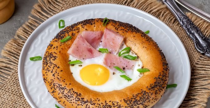 Scrambled eggs in a bagel