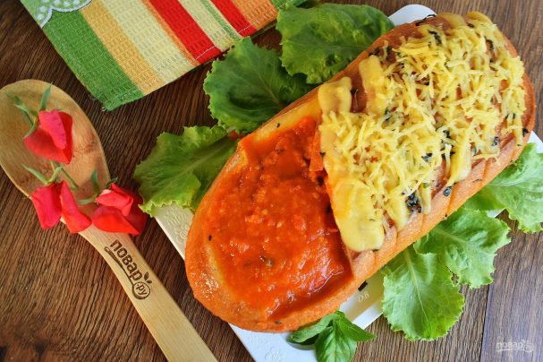 Tomato soup in a bread boat