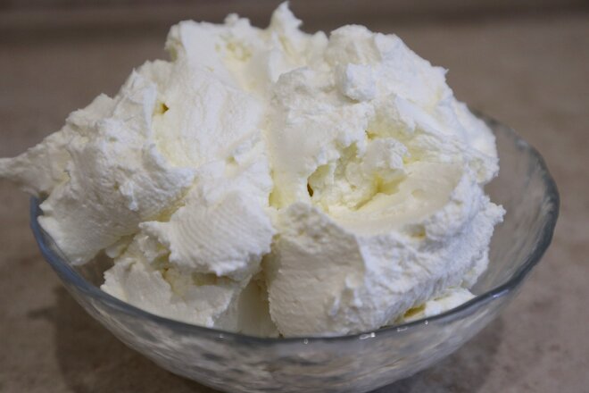 Philadelphia Cheese Made From Yogurt And Sour Cream