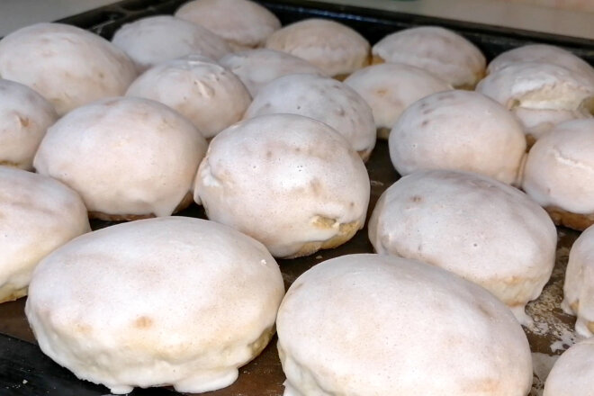 Gingerbread Cookies With Sour Cream In Protein Glaze