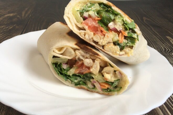 Shawarma In Tortilla With Chicken And White Sauce