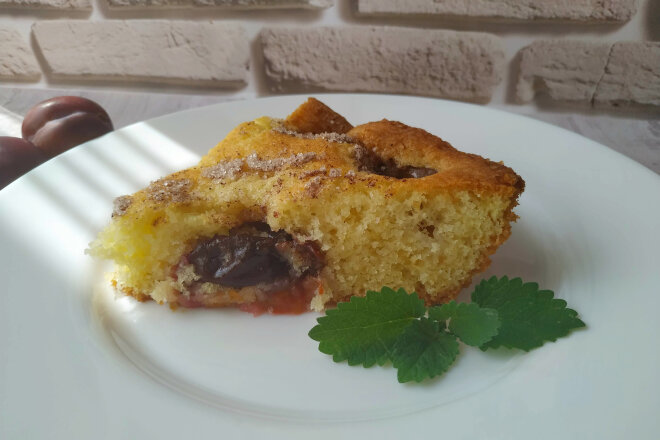 Jellied Pie With Plums And Cinnamon