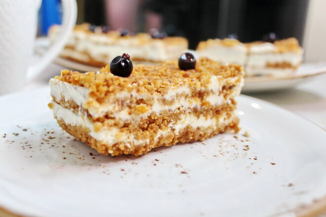 Lazy Honey Cake Without Baking