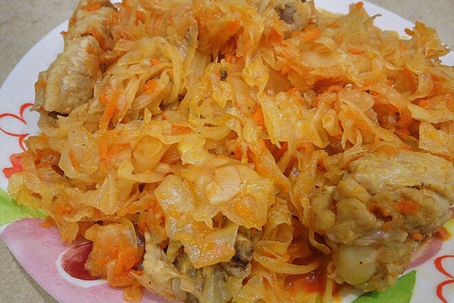 Stewed Cabbage With Chicken In A Slow Cooker