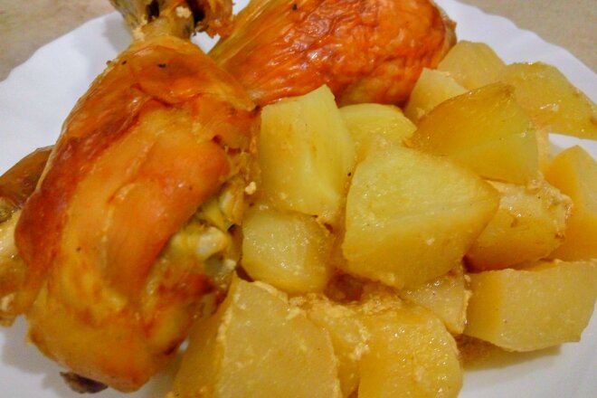 Oven Baked Chicken With Potatoes