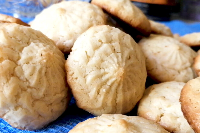 Shortbread Cookies With Mayonnaise