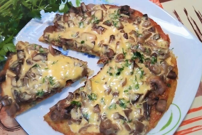 Potato Pizza With Onions, Mushrooms And Cheese
