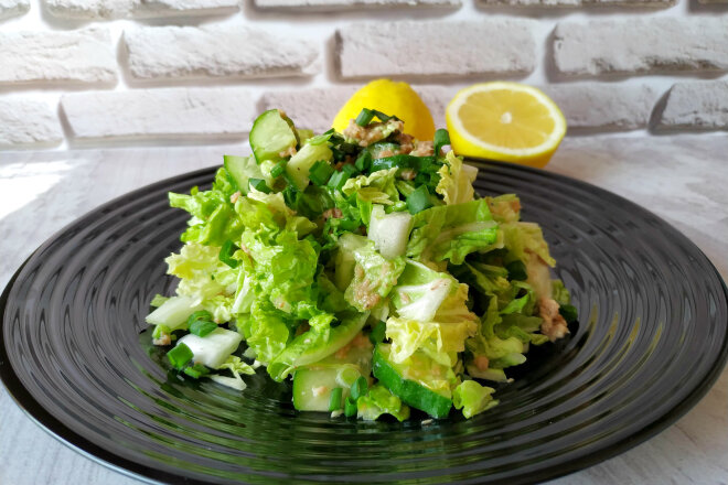 Chinese Cabbage, Cucumber And Canned Tuna Salad