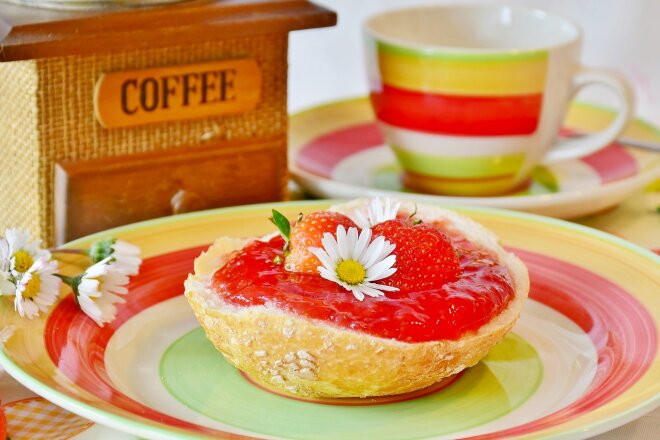 Strawberry Jam With Lemon Balm