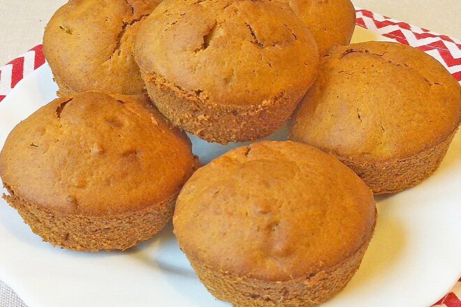 Pumpkin Muffins With Cinnamon And Walnuts